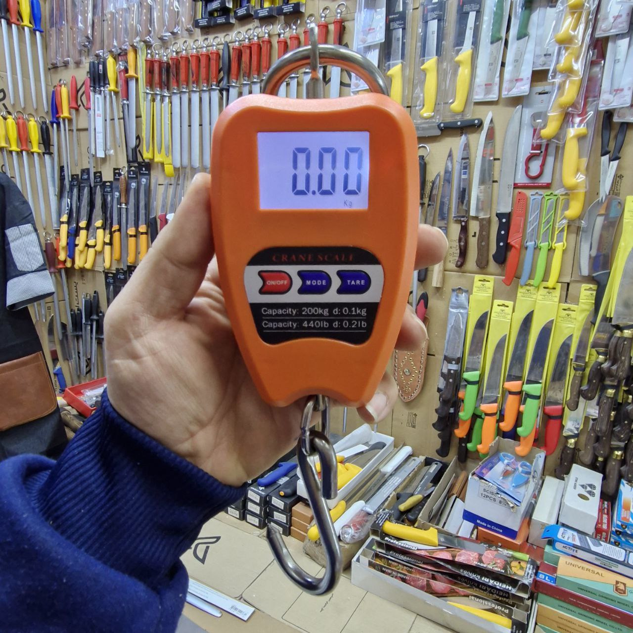 ترازوی اویز 200 کیلویی 1سال گارانتی